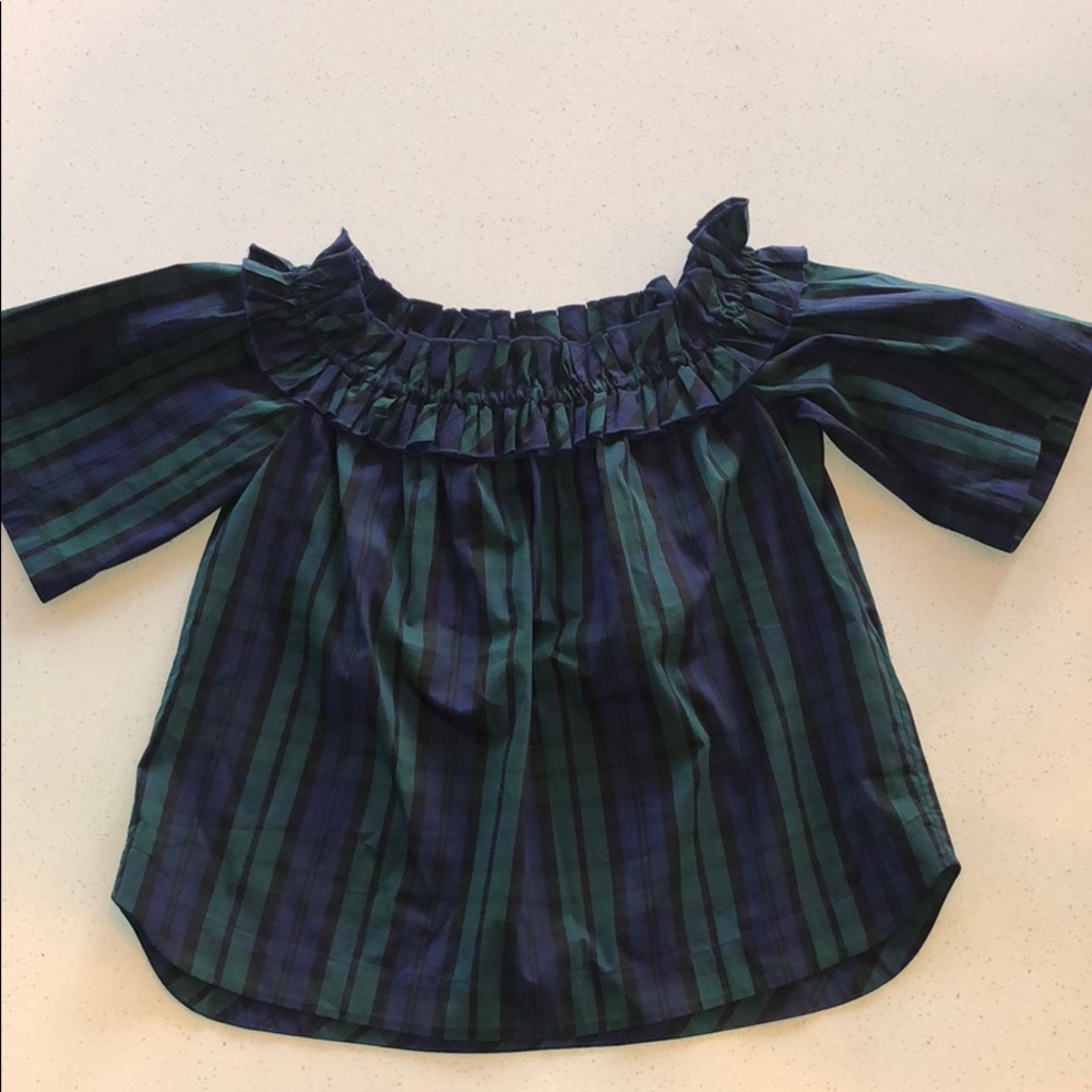 Vineyard Vine off the shoulder